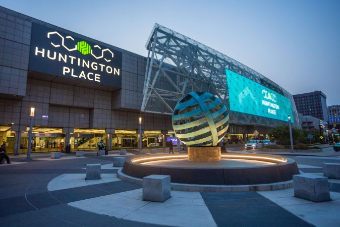 Huntington-Place-61b4124412