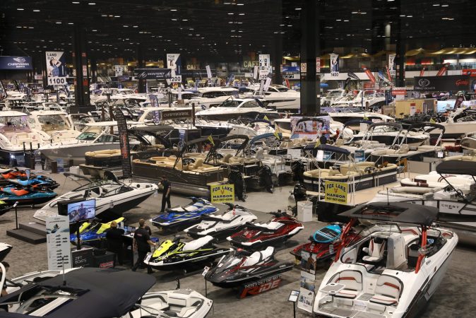 photo from the Chicago Boat Show floor in 2019